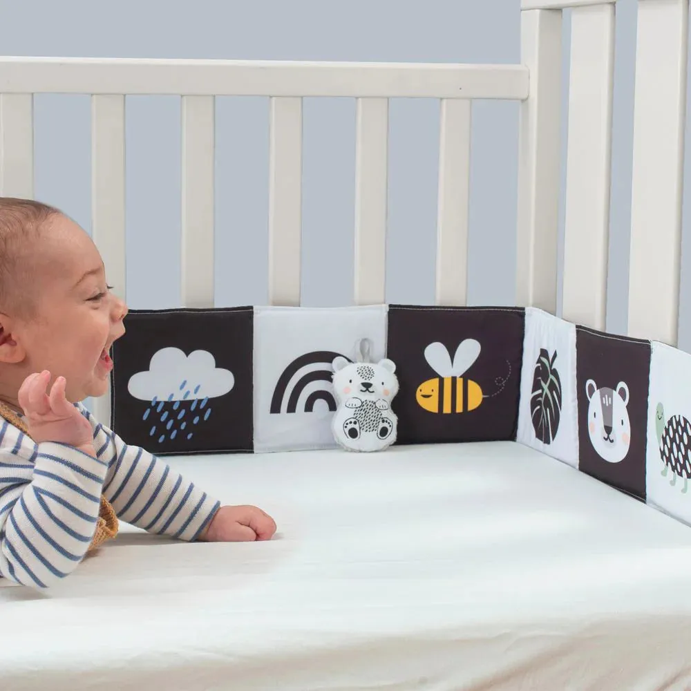 Savannah Black & White Book