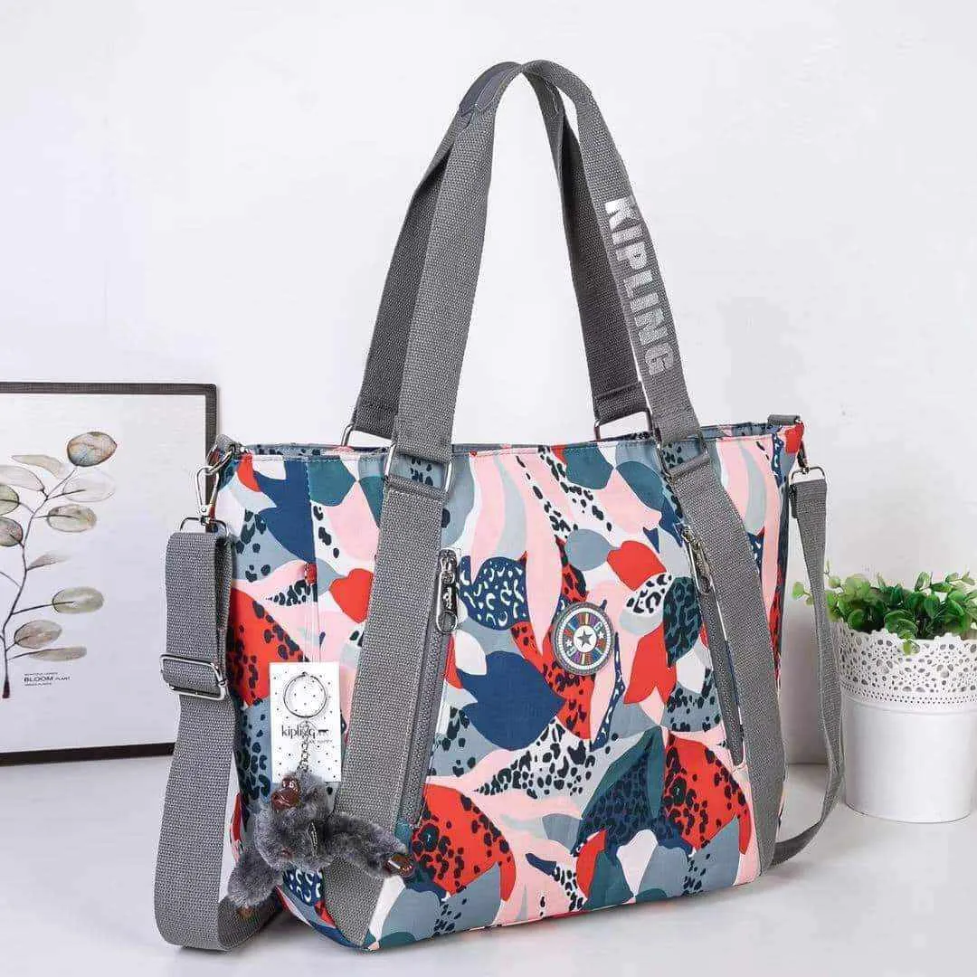 Shoulder bag / sling bag