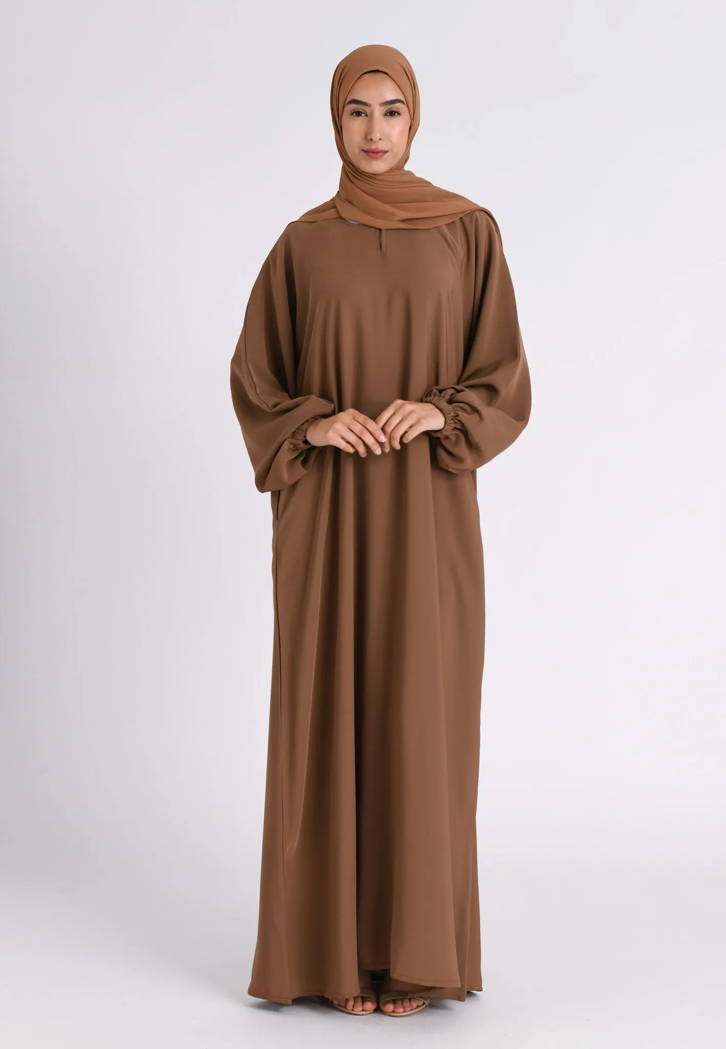 Toffee Closed Abaya with Zip Pockets & Cuff Sleeves (Premium)