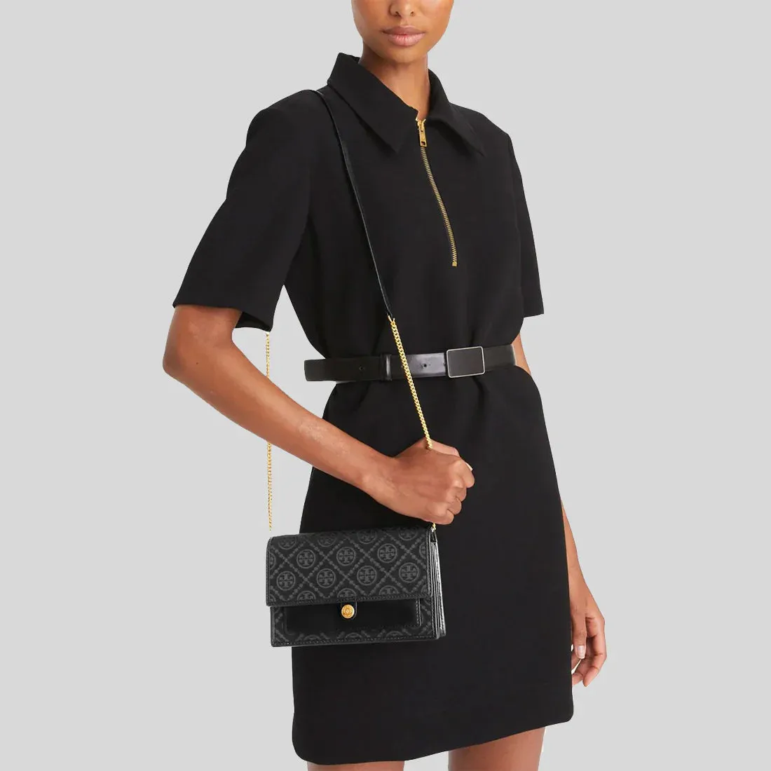 TORY BURCH T Monogram Chain Wallet Black RB-152140