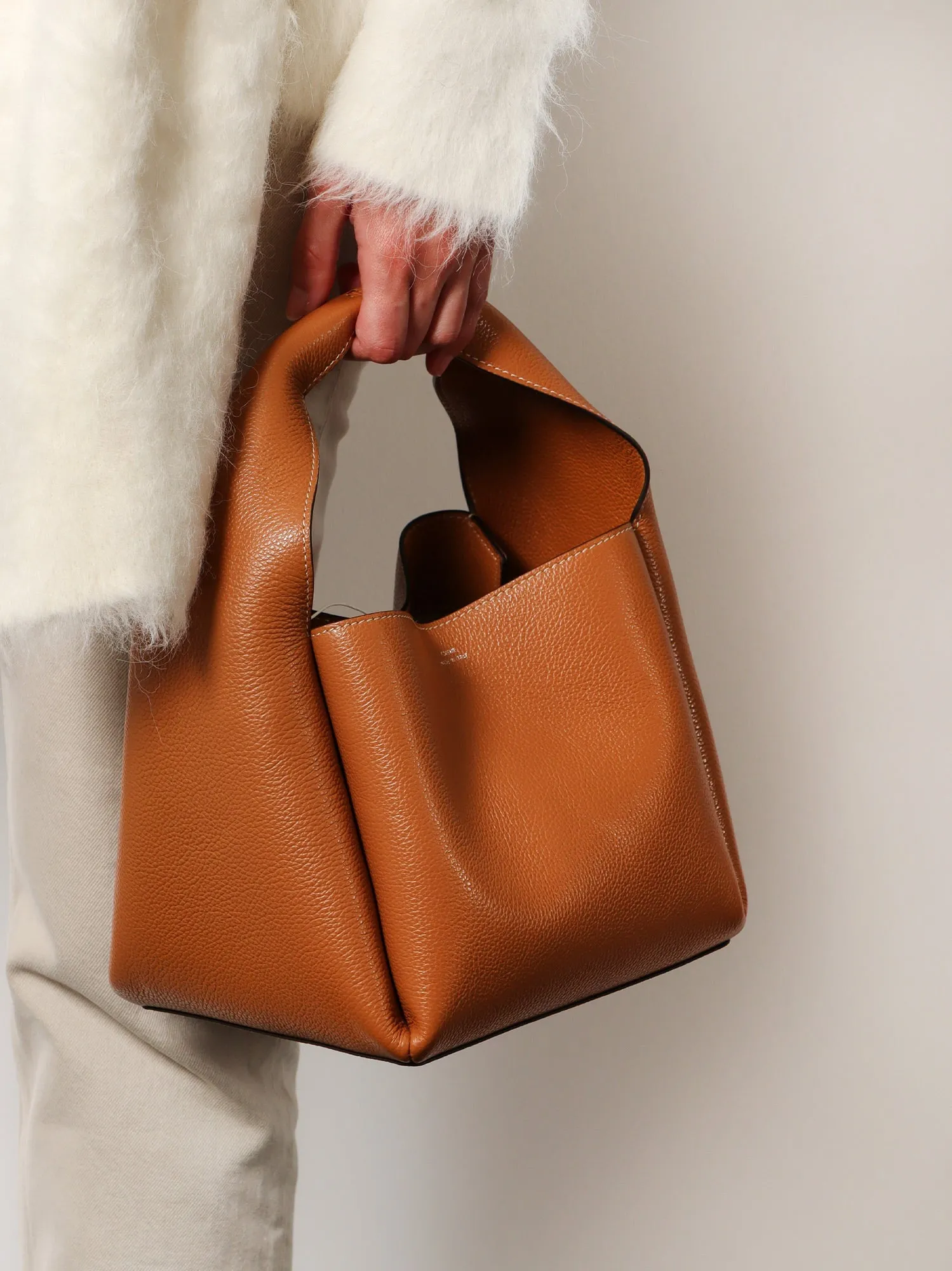 Toteme Leather Bucket Bag With Contrasting Stitching