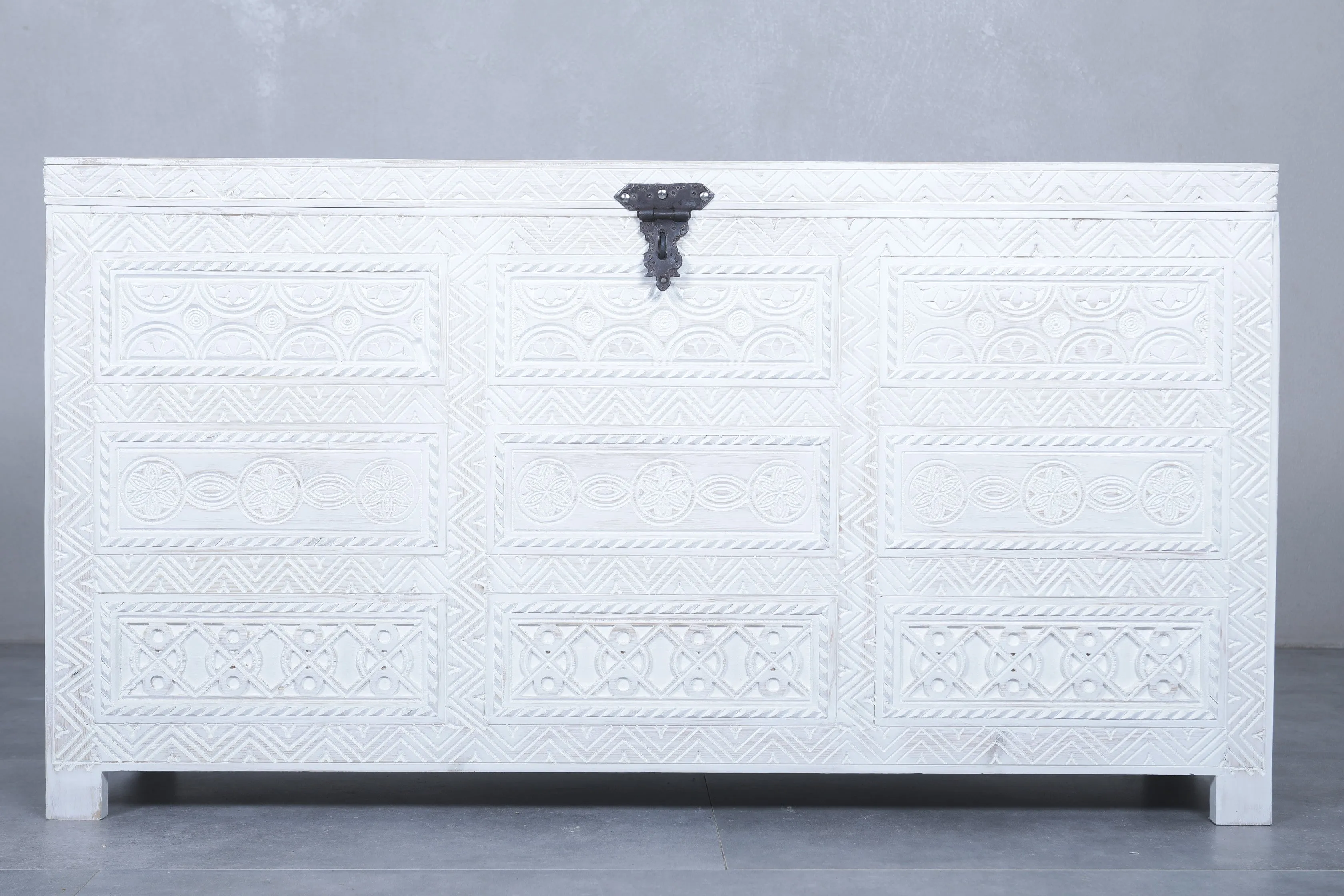 Vintage Moroccan chest  H 27.5 inches x W 51.1 inches x D 14.5 inches