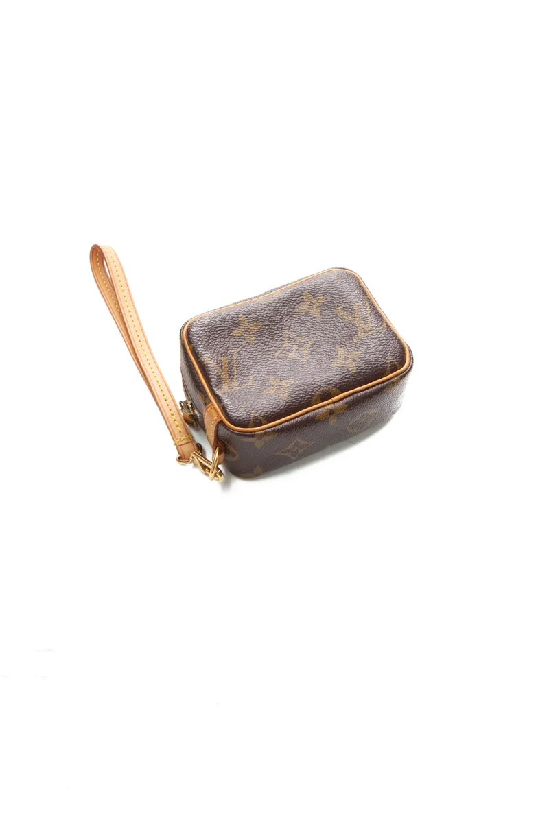 Wapity Case Wristlet
