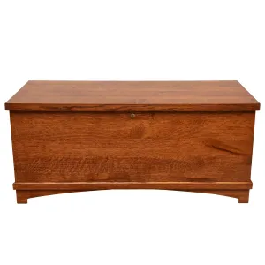 Whitley Rustic Quartersawn Oak Hope Chest, Asbury Stain