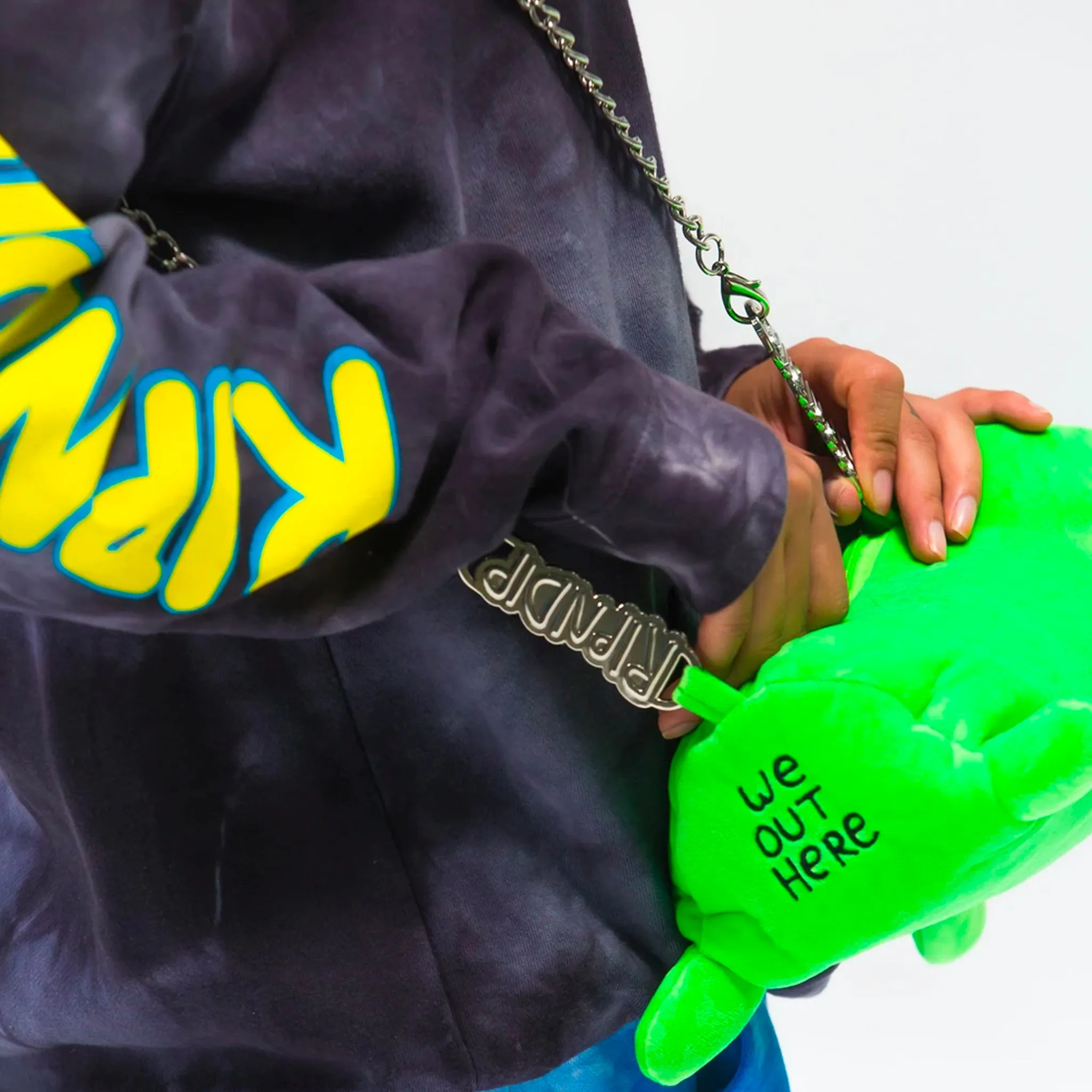 Whole Gang Plush Carrying Bag (Alien)