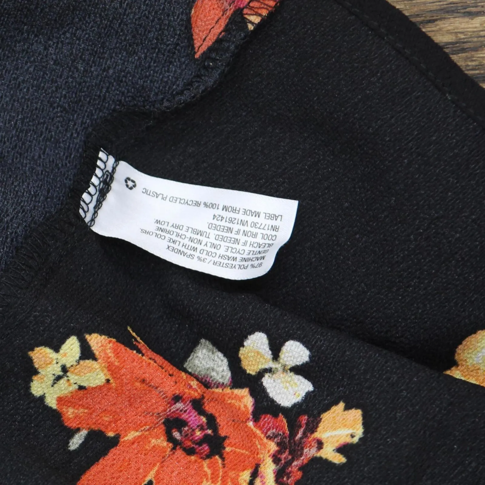 Xhilaration Floral Print Short Sleeve V-Neck Button-Down Wrap Dress Black Xs