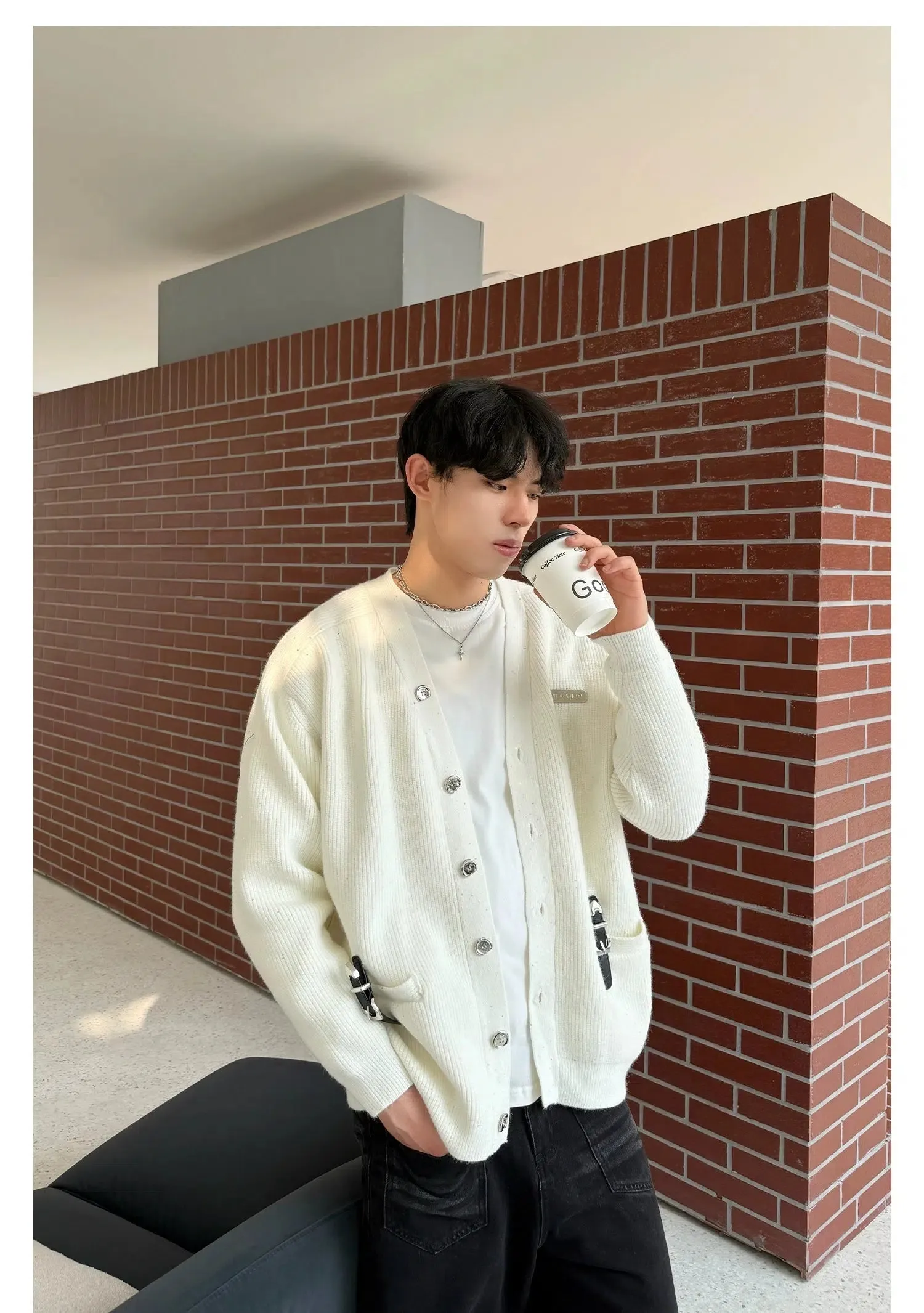 Zip Pockets Ribbed Knit Cardigan